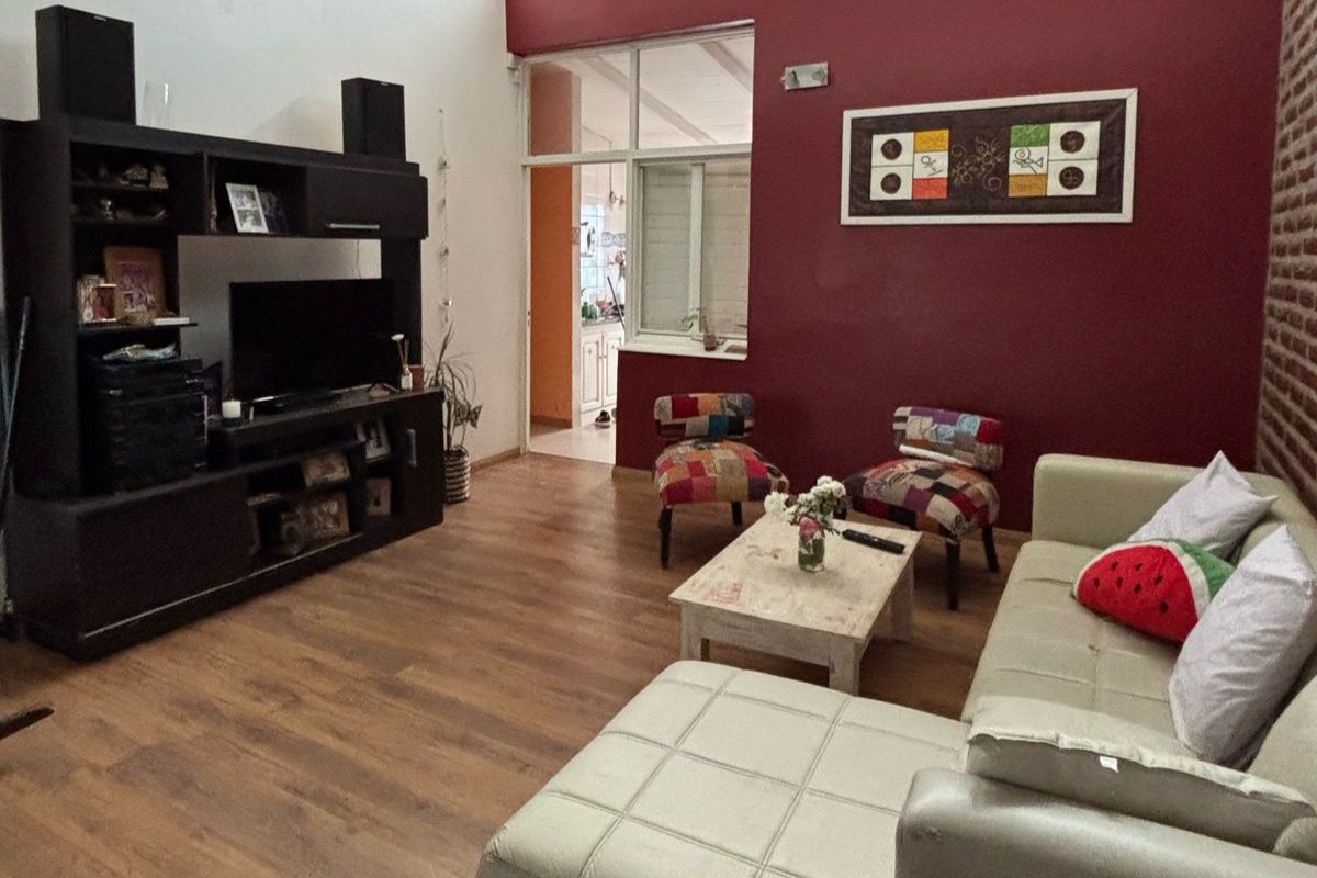 Casa de 3 dormitorios en barrio AMEP, San Luis